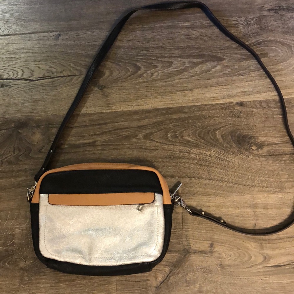 Jessica Simpson metallic crossbody bag